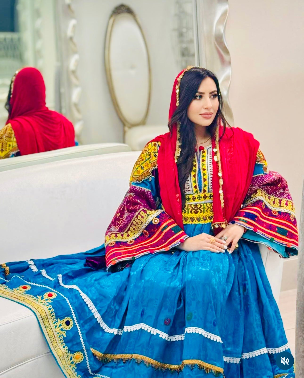 Gul Bakhmal - Vintage Dress